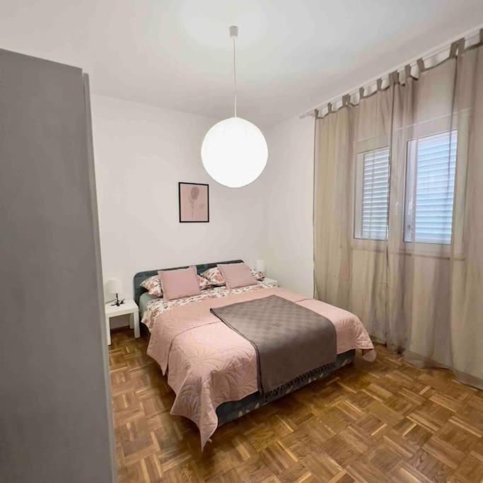 Amarante Apartments คาชเตลา ภายนอก รูปภาพ